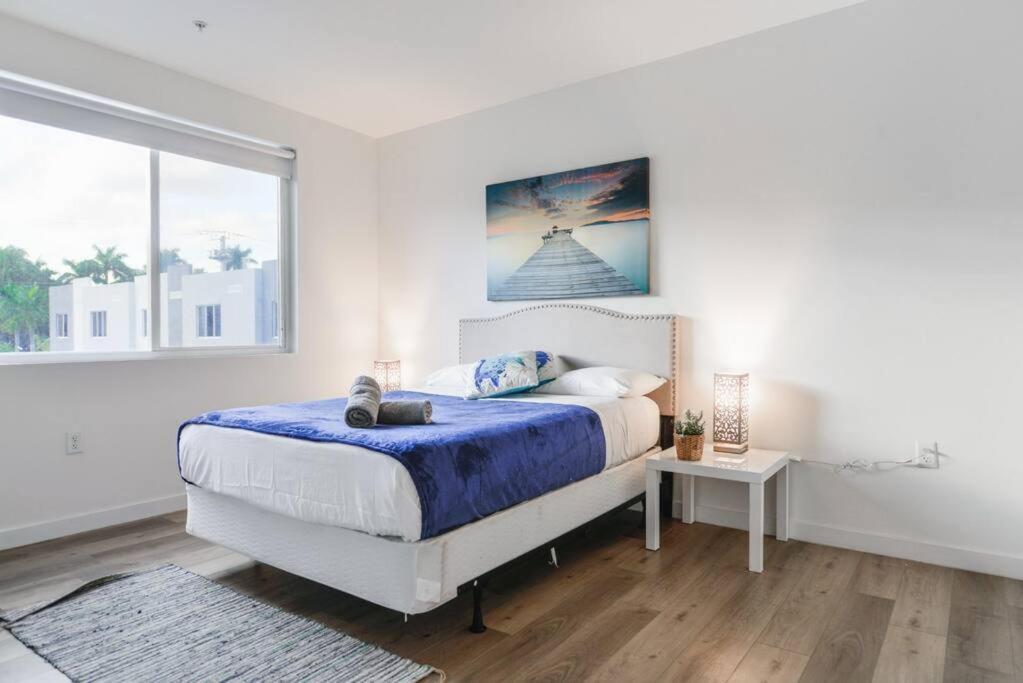 Amazing Town House 15 Min From The Beach Wfree Parking Miami Exterior foto